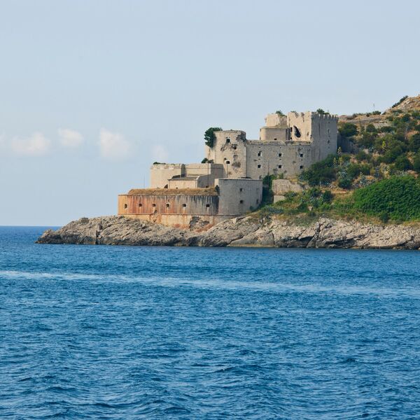 Zlokobni glasovi, krici i jauci! Crnogorsko ostrvo smrti krije mračne tajne i dan danas mnogi osete JEZIVO iskustvo