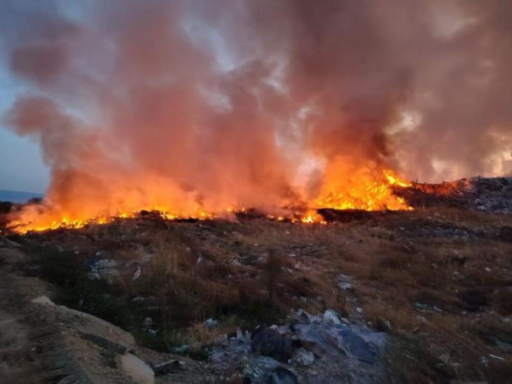 Požari v Vranju pod nadzorom, tveganje ostaja visoko drugod po Srbiji