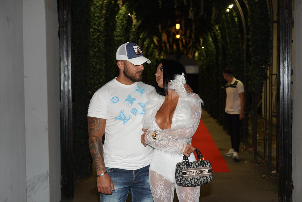 ULAGALI PARE PA PUKLI! Šuška se da su raskinuli, a svi se pitaju šta će biti sa ZAJEDNIČKIM BIZNISOM?