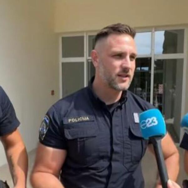 "KRIVA SAM, VODITE ME" Ovo je policajac za kojim su Srpkinje odlepile! Svaka je pala na zgodnog Hrvata! (VIDEO)