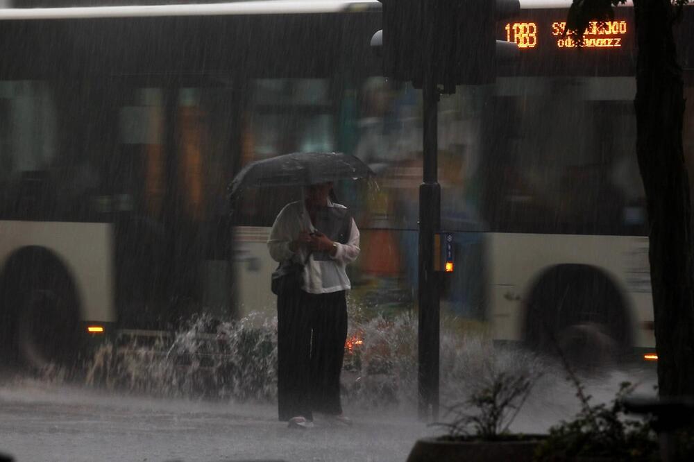 NEVREME MOŽE DA BUDE OPASNO PO BEZBEDNOST LJUDI: Ovaj grad u Srbiji NA UDARU, oglasio se štab za vanredne situacije