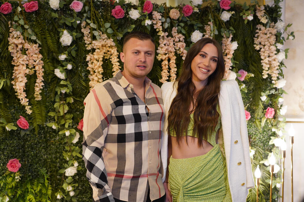 CELA NACIJA PRIČA O NJEGOVOM BAZENU! Ovde će živeti buduća žena Karića! Vila na meti gradskih starleta