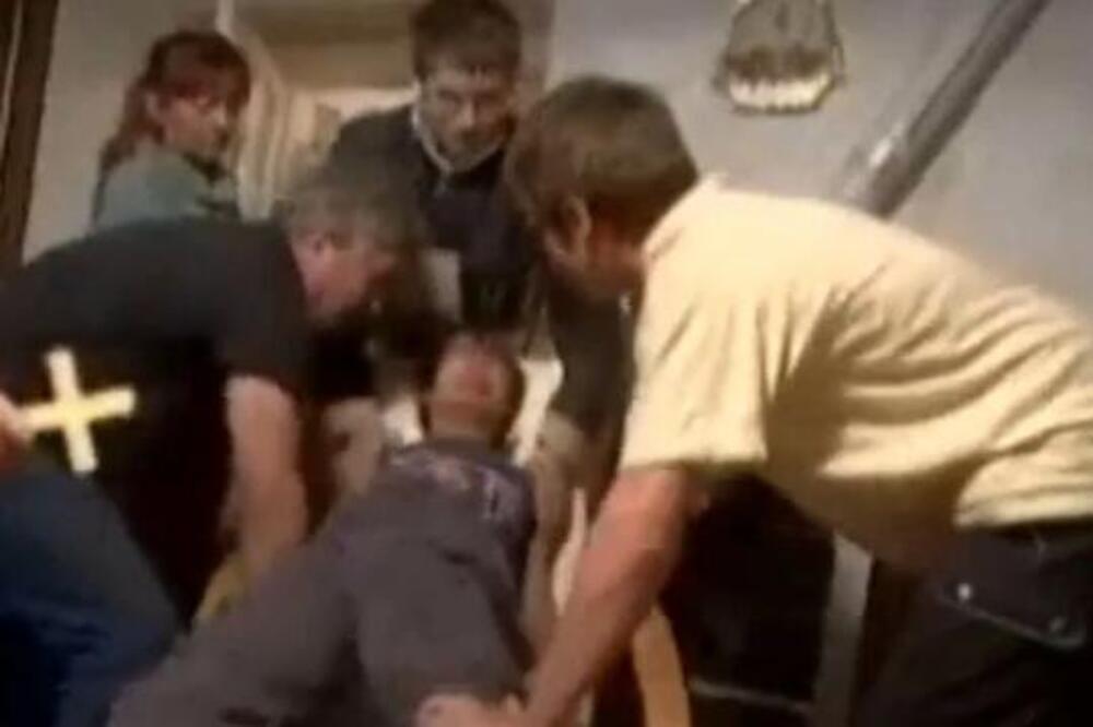 Nad dečakom izodili egzorcizam na televiziji, on kasnije postao višestruki ubica! Jezivi detalji šokiraju (VIDEO)