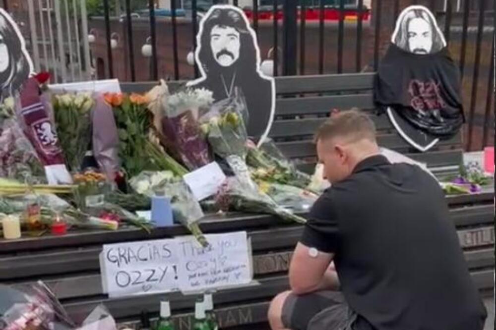 I kamen bi zaplakao! Potresne slike u rodnom gradu Ozija Ozborna, dok se sa kombija pušta muzika, ljudi...