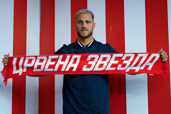 "Ko? Ja da budem kapiten?..." Hit odgovor Arnautovića na pitanje o nošenju trake (Foto)