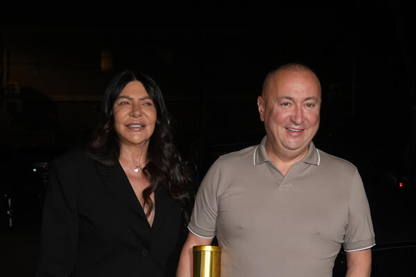 Đani za jedno veče iskeširao ozbiljnu lovu: Ovako se slavi 53. rođendan, Srbima staje pamet kad vide ovu cifru