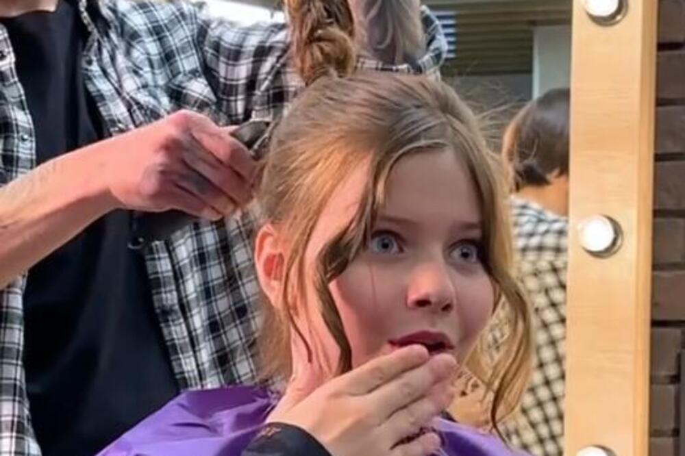 Frizer krenuo da šiša dete sa pletenicom i svi nemo gledali! Pravi šok usledio kad je završio