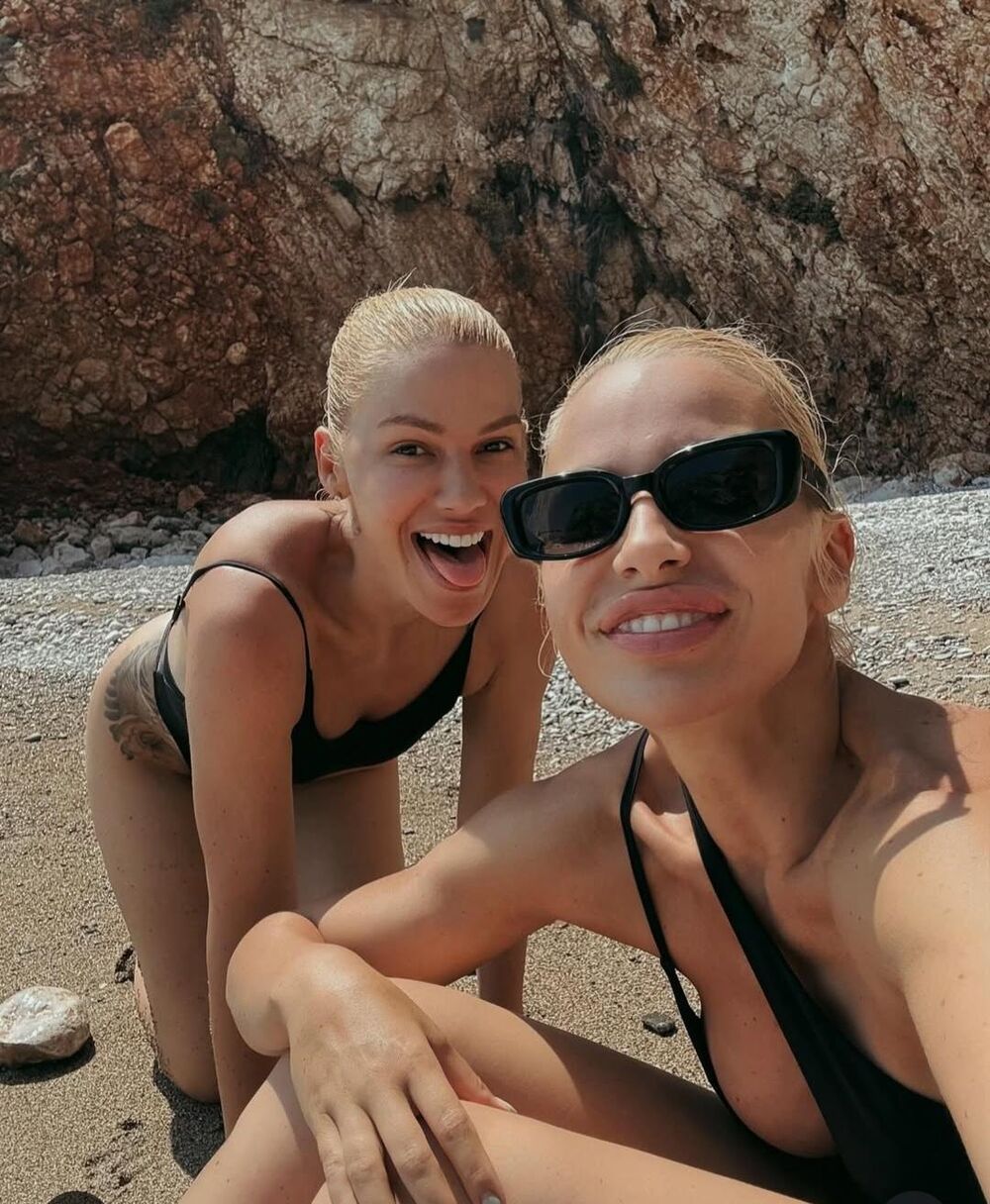 Sestre Bekvalac uživaju u letnjim danima