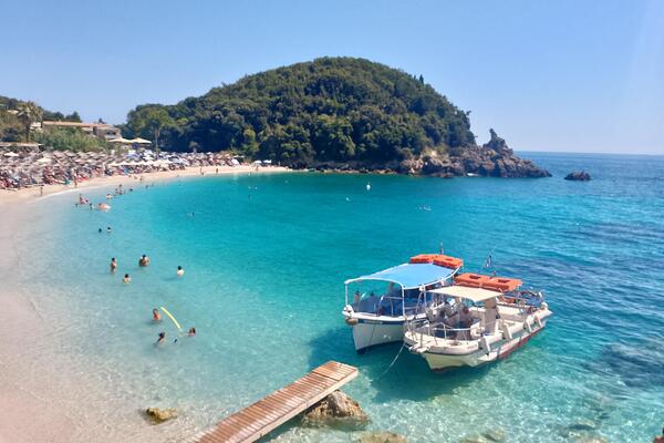 Evo gde je najbolje da letujete tokom septembra: Ove plaže su mirnije, temperature su top, a odmor zagarantovan