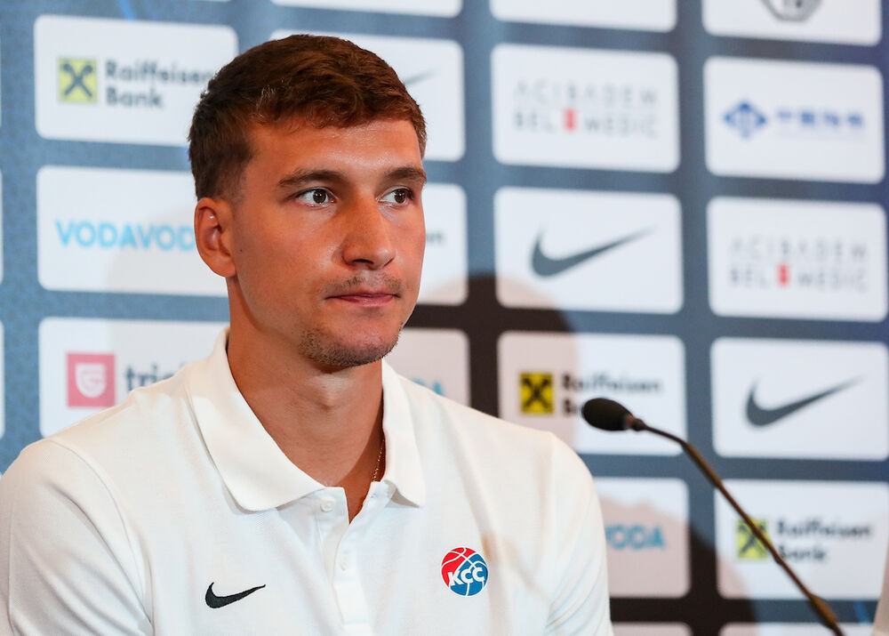 Obraćanje kapitena Bogdana Bogdanovića