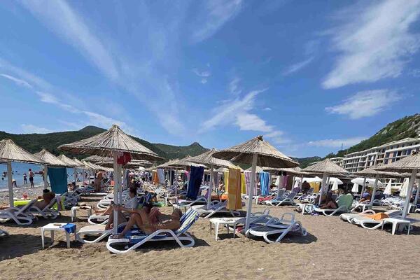 Ovo je ubedljivo najjeftinije letovalište na crnogorskom primorju! Cene smeštaja ostavljaju bez teksta, a hrana...