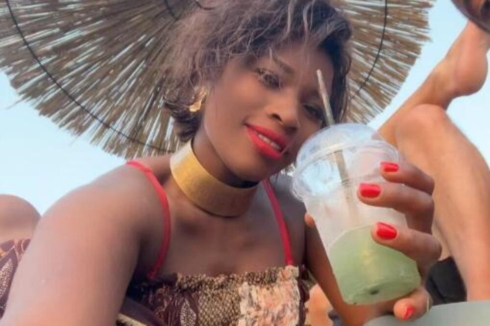 Pogledajte gde letuje srpska snajka iz plemena ZULU! Ovo je bolje i od Maldiva, zovu ga srpsko more