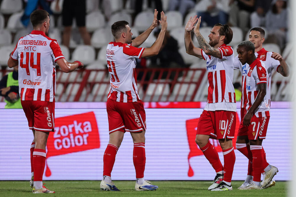 Englezi ukrali veliku želju Crvene zvezde! (Foto)