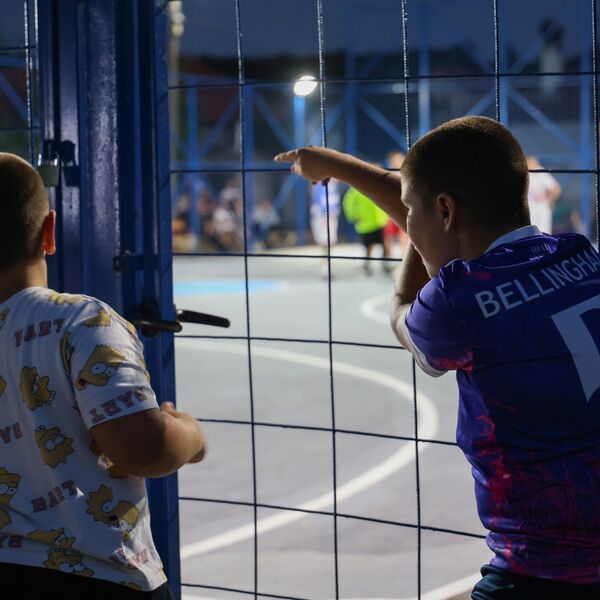 Arno Gujon: Napravili smo novi sportski teren za decu iz enklava! (FOTO)