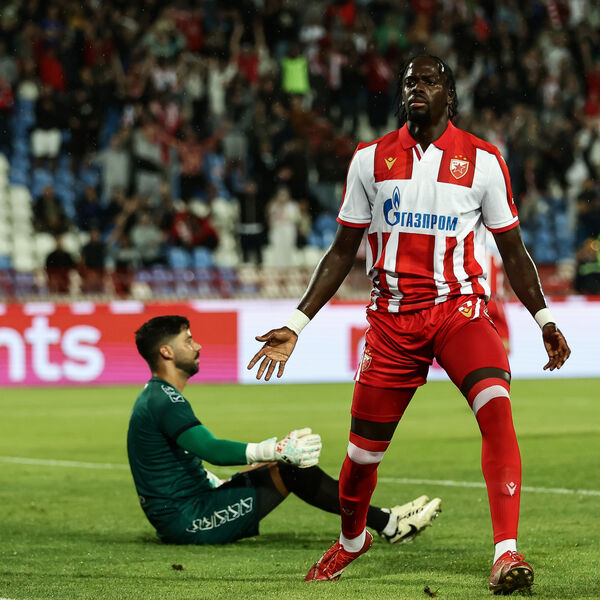 Crvenoj zvezdi ponuđena "kopija&ldquo; Šerifa Endiajea (Video/Foto)