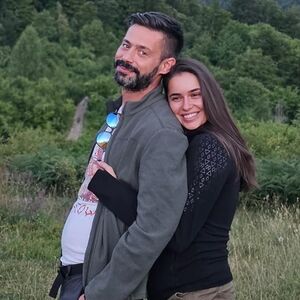 ŽENA MILANA VASIĆA SE KRIJE OD JAVNOSTI, A SAD ISCURILA PRIVATNA FOTKA! Sve su snimali kamerom