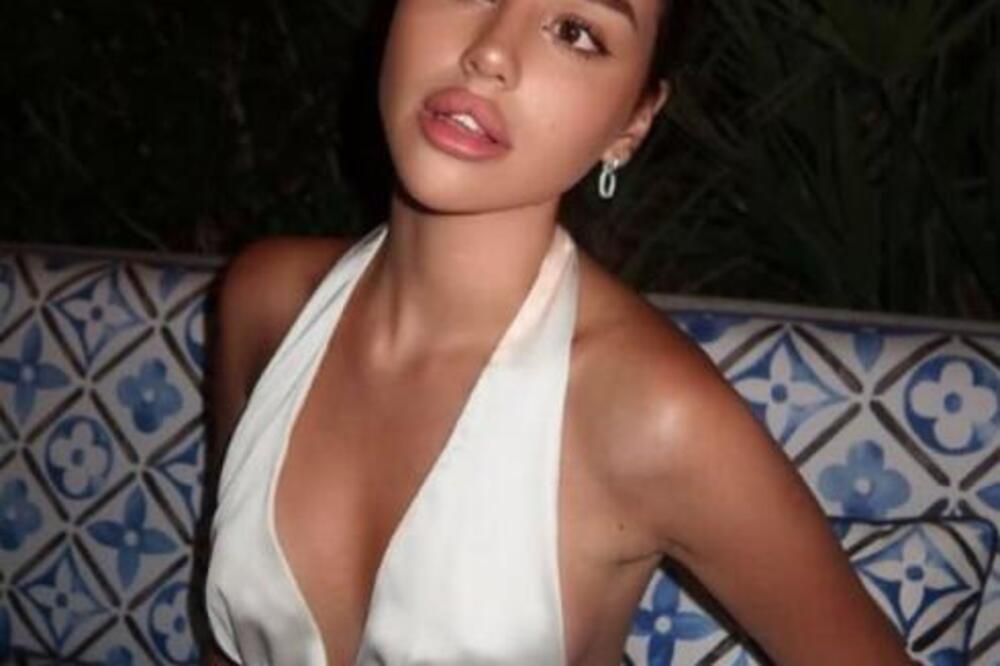 Čolina ćerka ne prestaje da provocira! Isprsila se i pokazala da NEMA BRUS, temperatura skače