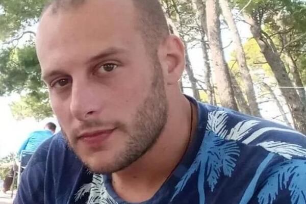 Ognjen Tukić (31) nestao u Baru: Od njega nema ni traga ni glasa već 14 dana, evo gde je poslednji put viđen (FOTO)