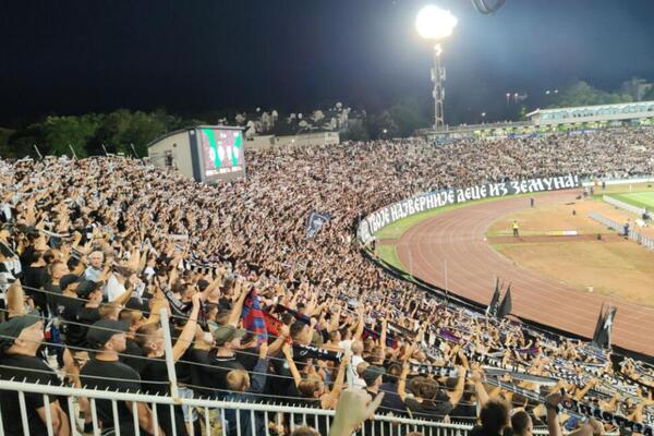Grobari napunili Humsku do poslednjeg mesta! Tresu se tribine Partizanovog stadiona (Video/Foto)