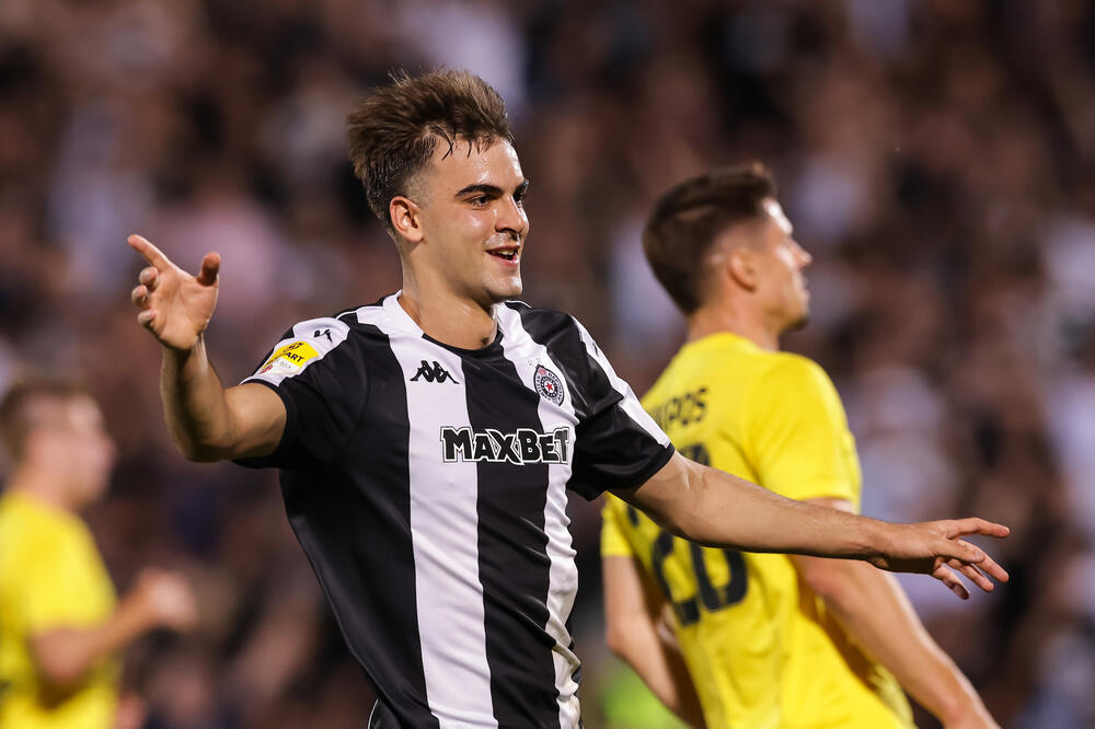 Štutgart odvodi Jovana Miloševića već početkom godine?