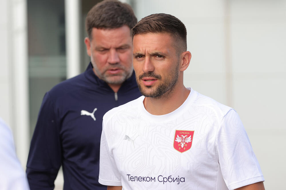 Škorpion Crvene zvezde nije Dušan Tadić! Crveno-beli predstavili novog defanzivnog vezistu (Foto)