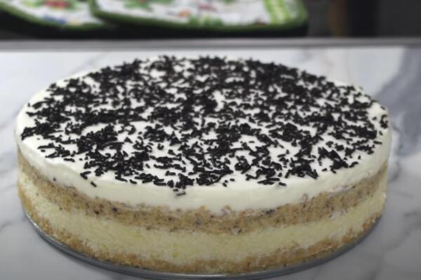 Uz ovu tortu nema ko nije slavio rođendan! Ne treba da se peče, a ukus budi nostalgiju