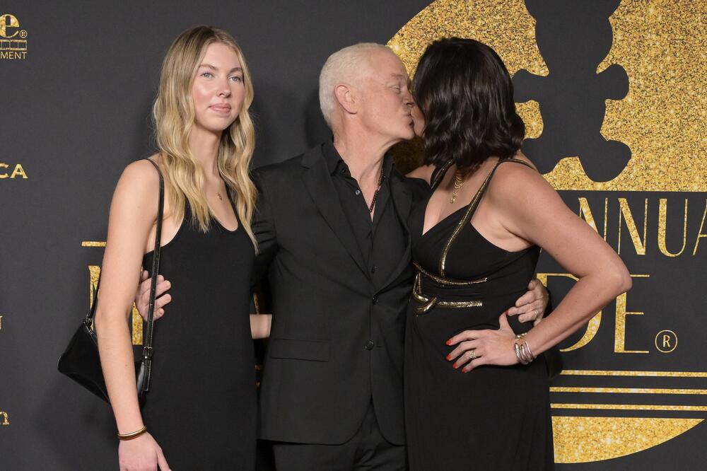 S VEROM U BOGA I LJUBI SVOJU ŽENU! 30 godina ga gledamo na TV, a on želi samo 1 - odbio bi i PAMELU IZ MLAĐIH DANA