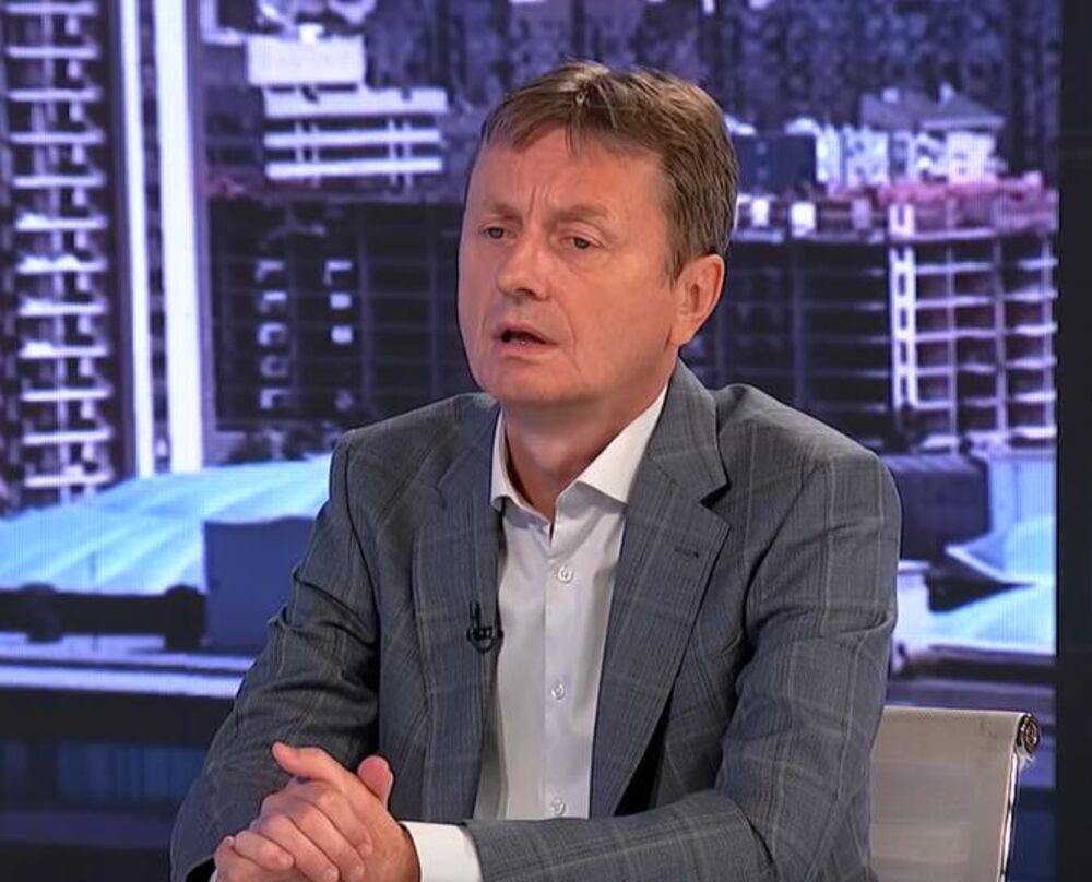 SARAPA NIJE MOGAO DA DOĐE SEBI! Ministar Glišić doživeo moždani udar u programu - voditelju pružena hitna pomoć