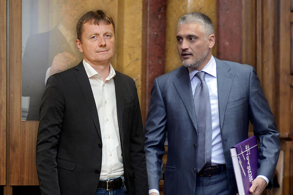 "NEKA TI SE SADA VRATI SVE ONO LJUDSKO ŠTO SI URADIO PA DA SE OPET "POBIJEMO": Čedomir Jovanović o Darku Glišiću!