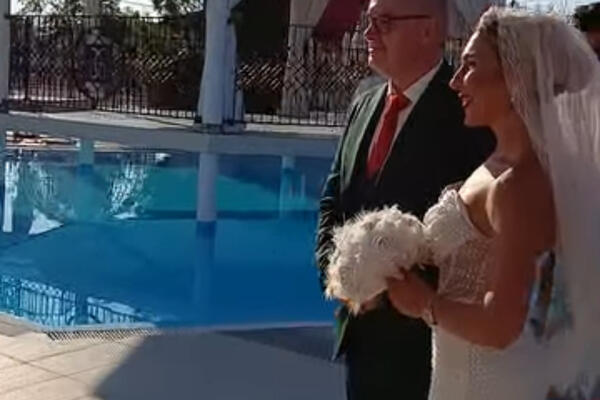 UDALA SE JOVANA JEREMIĆ? Na glavi majčin veo, gosti ushićeni - NAROD ŠOKIRAN