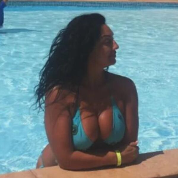 BILA SA ESTRADNIM MENADŽEROM, ON JOJ DOVEO LJUBAVNICU U KUĆU! Evo kako izgleda kad se SKINE, SRČKA U NAJAVI