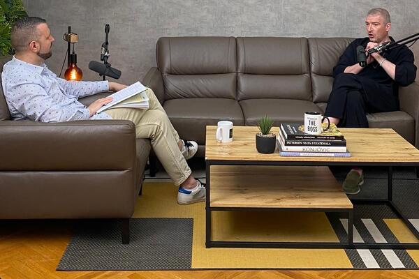 "IZBACIĆU TE AKO BUDEŠ GOVORIO O..." Voditelj pretio gostu, kamera sve snimila - OTKRIO I IME POZNATOG SRBINA