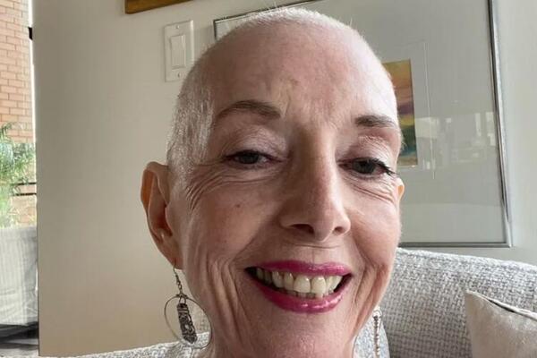 "Preminula sam, to je surova istina": Anita ćerkama ostavila video poruku uz koju plaču milioni, TUGA! (VIDEO)