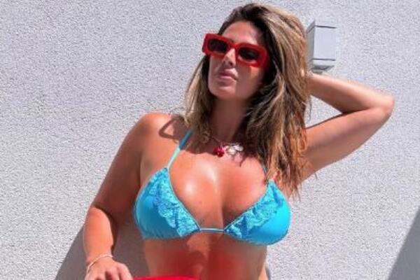 Žena Nenada Čanka u vrelom brusu i gaćicama: Slika budi maštu svima, prava je bomba i na pragu četrdesete! (FOTO)
