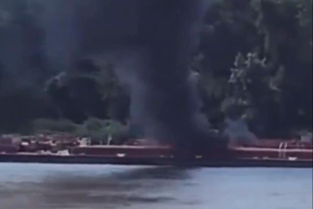 Tragedija u Americi: Helikopter se srušio na baržu na reci Misisipi, dvoje mrtvih! (VIDEO)