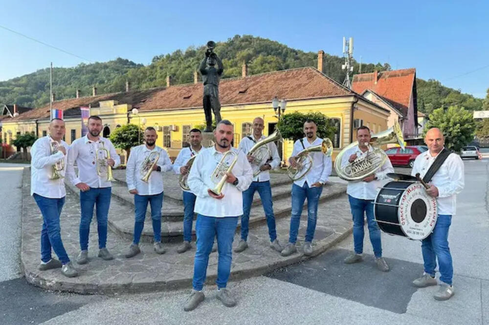 Odbrojavaju se minute do početka Sabora trubača u Guči: "Jedva čekamo da se sve zahukta" - sprema se spektakl