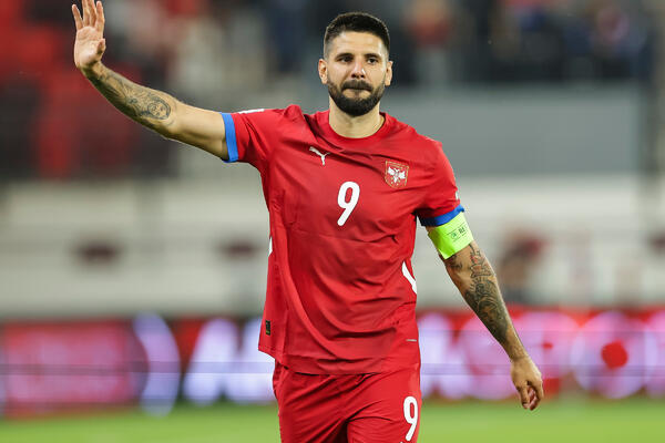 Aleksandar Mitrović dobio novu, dobru ponudu iz Premijer lige!