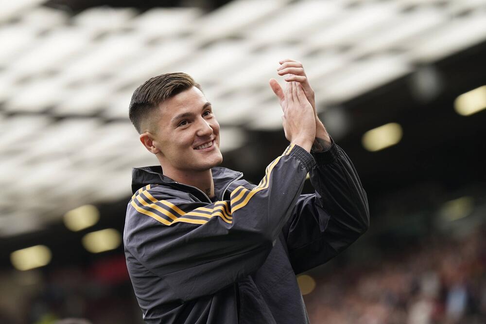 Mančester junajted platio 85.000.000 evra Slovenca! (Foto)