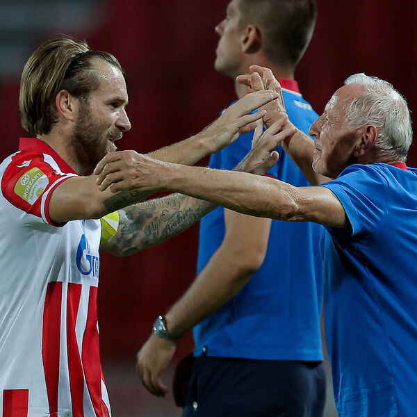 Kakva provokacija Zvezde: Naš Stole ima isto titula koliko i Partizan (FOTO)