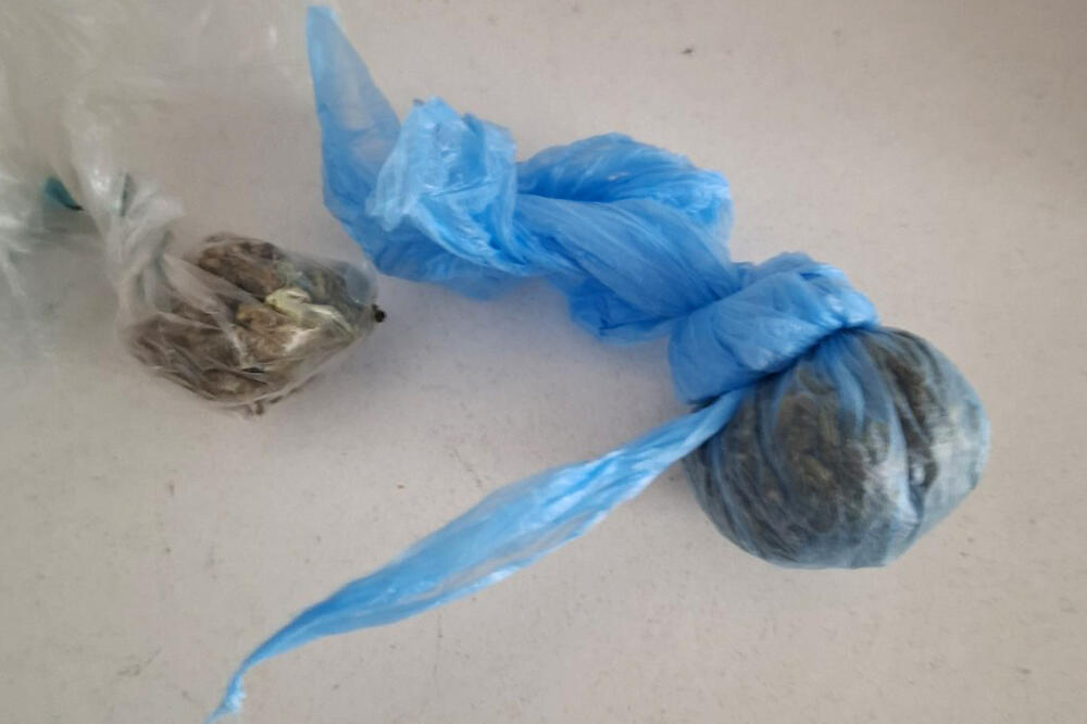 Policija upala u prodavnicu u Obrenovcu, pa imali šta i da vide: Radnica odmah uhapšena - gledajte šta je nađeno