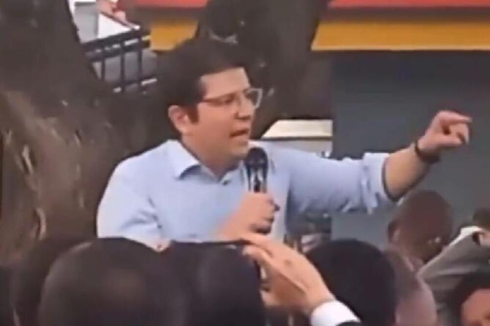 (UZNEMIRUJUĆ SNIMAK) Ovo je trenutak kada je atentator upucao predsedničkog kandidata u glavu! Preminuo je danas!