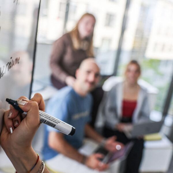 Ove poslove radi najveći broj zaposlenih u Srbiji: 4 zanimanja ubedljivo u vrhu liste