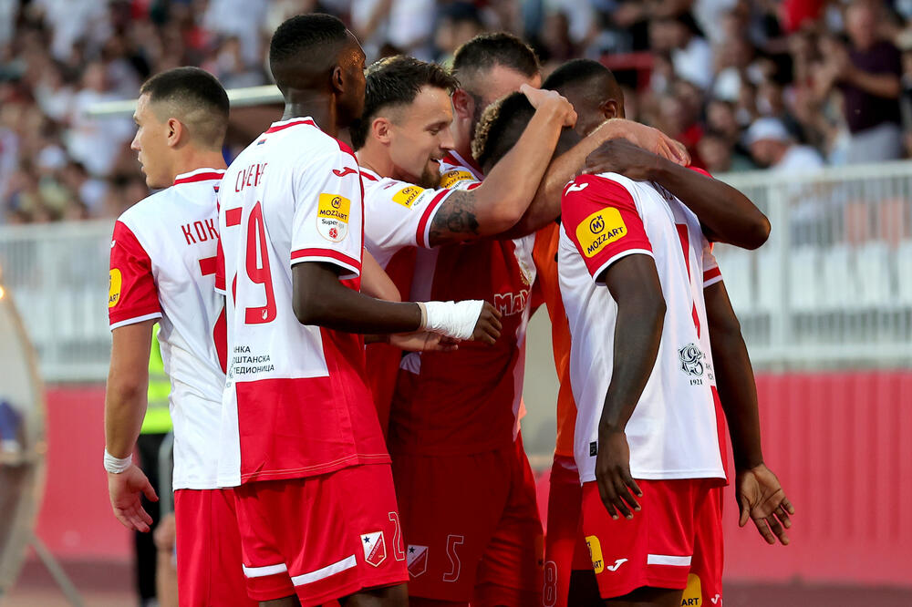 "Ćiribu, ćiriba, igra Voša kao Barsa..." Mogu li Novosađani da budu srpski Lester? (Video/Foto)