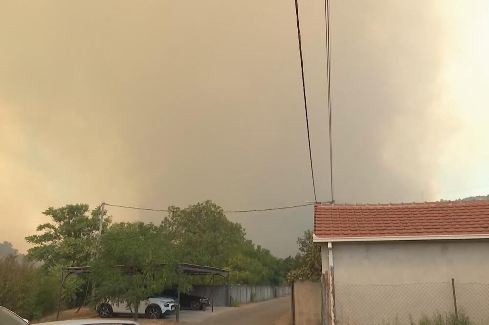 Dva vatrogasca završila na Hitnoj! Zadobili povrede i opekotine tokom gašenja požara kod Podgorice!