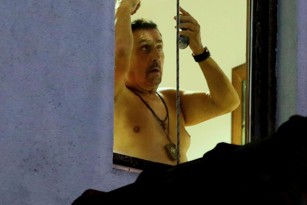 JAO, DA LI JE REALNO DA MU JE OVOLIKA PENZIJA? Nacija će zanemeti kada bude videla cifru koja LEŽE NA RAČUN