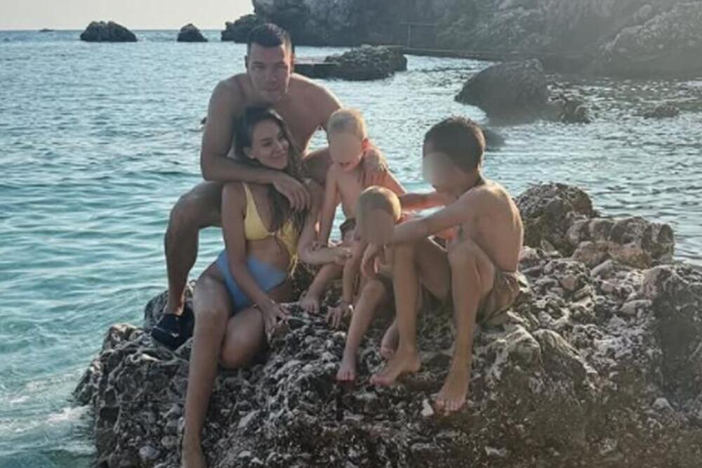 ZALJUBLJENI KAO PRVOG DANA, SKROZ SKLADNI IMAKO IMAJU TROJE DECE! Obožavaju se, a slika sa blizancima je.. (FOTO)