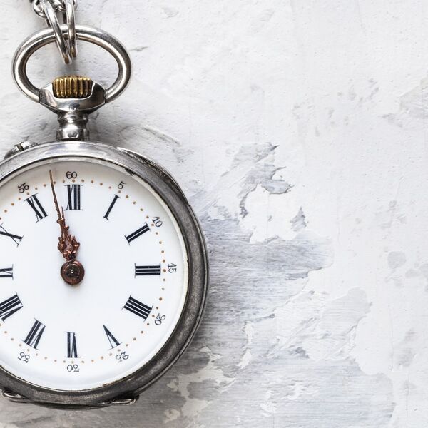 Večeras prelazimo na zimsko računanje vremena: Evo kako će to uticati na naš organizam i pospanost, a tek deca...