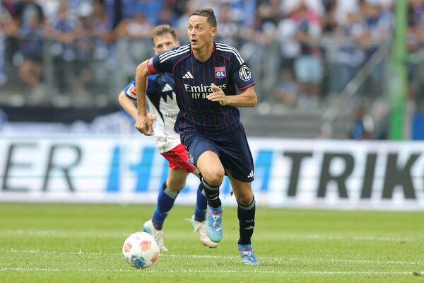 Nemanja Matić propustio trening - naredna destinacija bivši klub Dušana Tadića? (Foto)