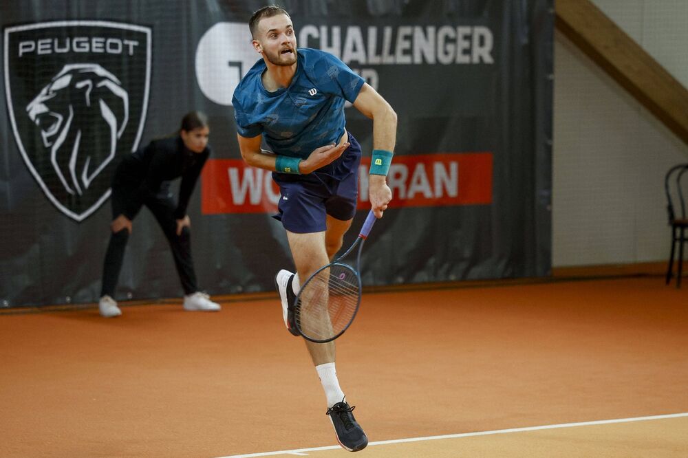 Nemački teniser diskvalivikovan jer se istuširao!