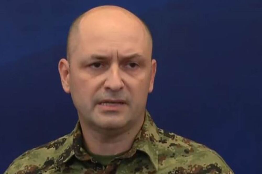 Oglasio se direktor VBA o napadu na pripadnike Vojske Srbije u Novom Sadu: "Palicama i bakljama su napali Kobre"